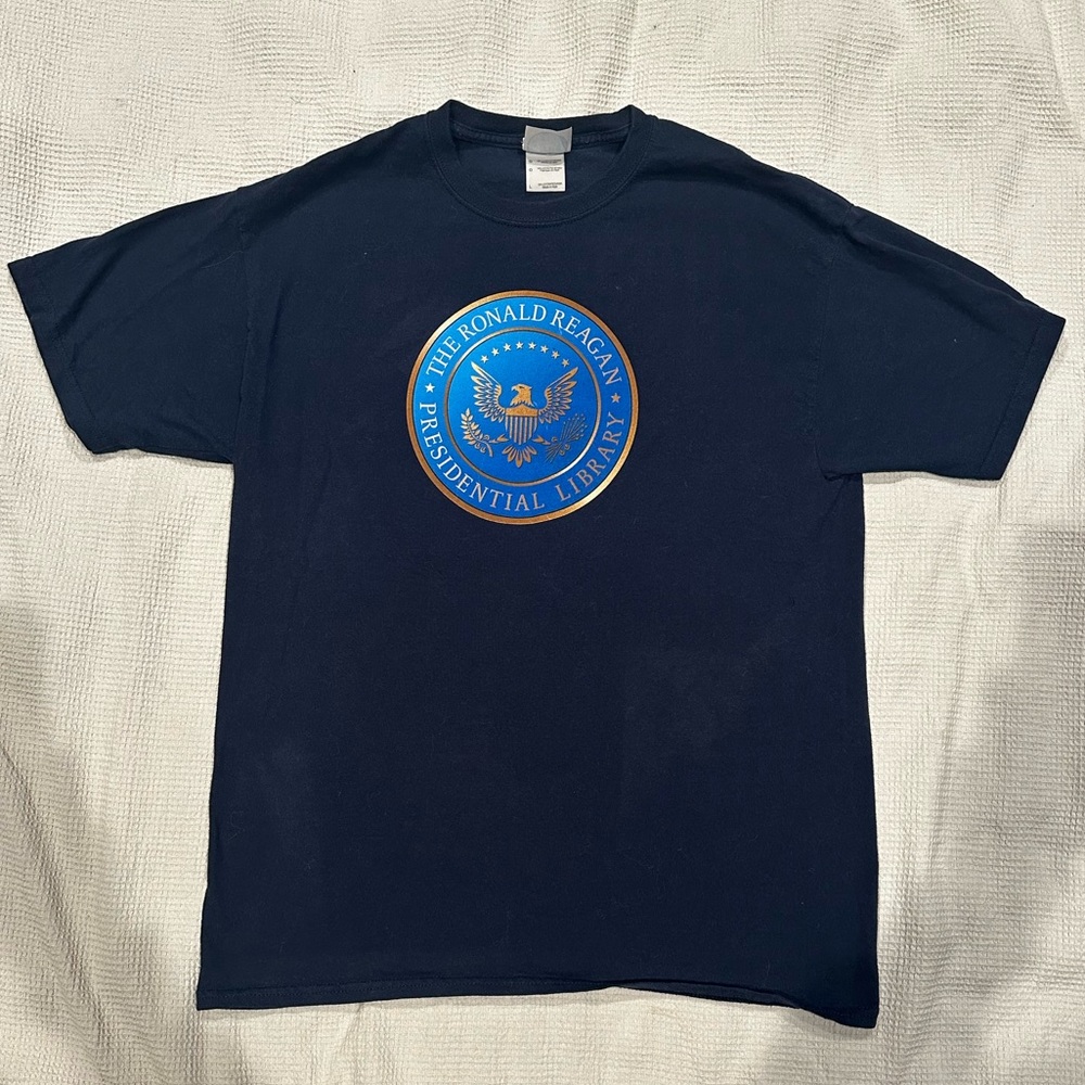 Navy Blue 100% Cotton Ronald Raegan Presidential Library T-Shirt